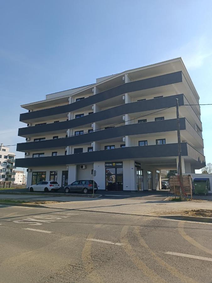 Apartamento Apartman Leo Velika Gorica Exterior foto